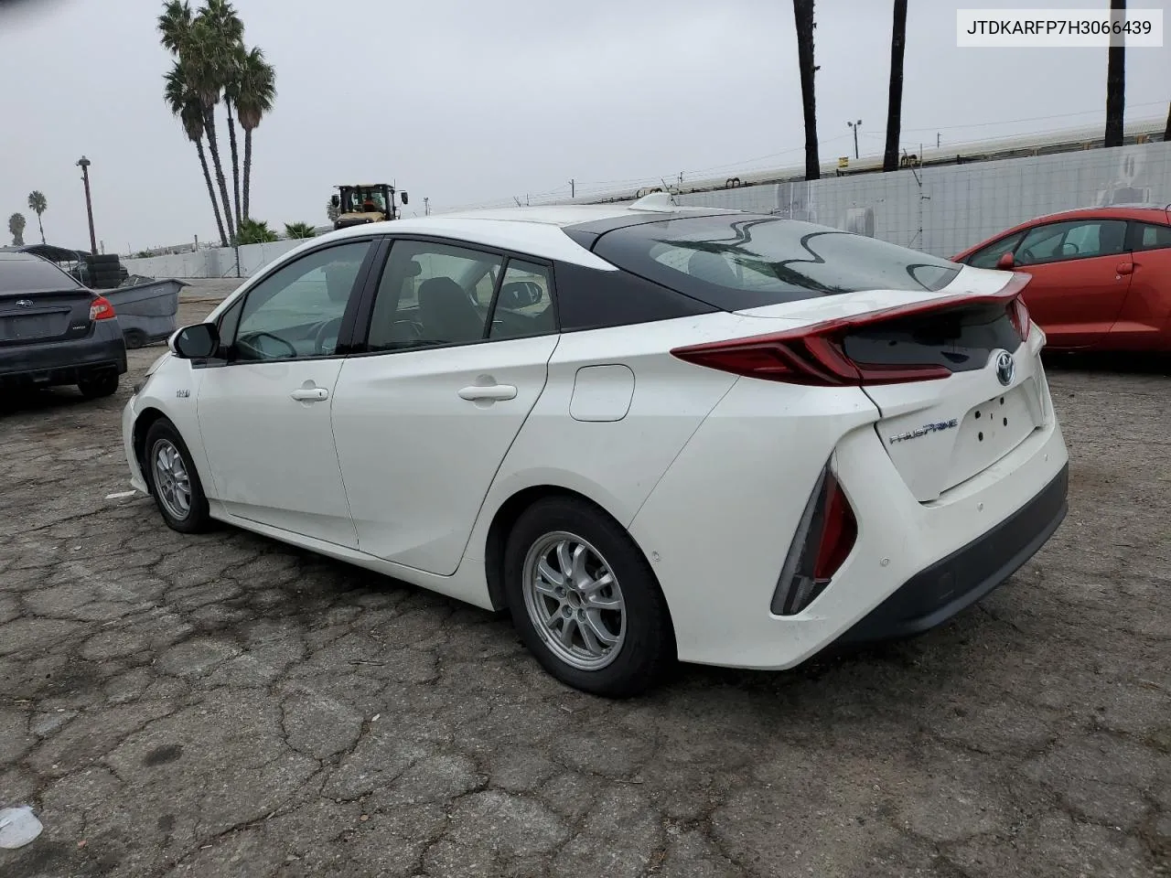 2017 Toyota Prius Prime VIN: JTDKARFP7H3066439 Lot: 73185784