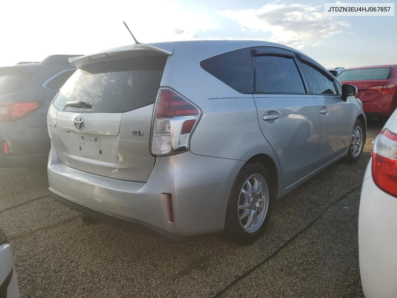 2017 Toyota Prius V VIN: JTDZN3EU4HJ067857 Lot: 73747364