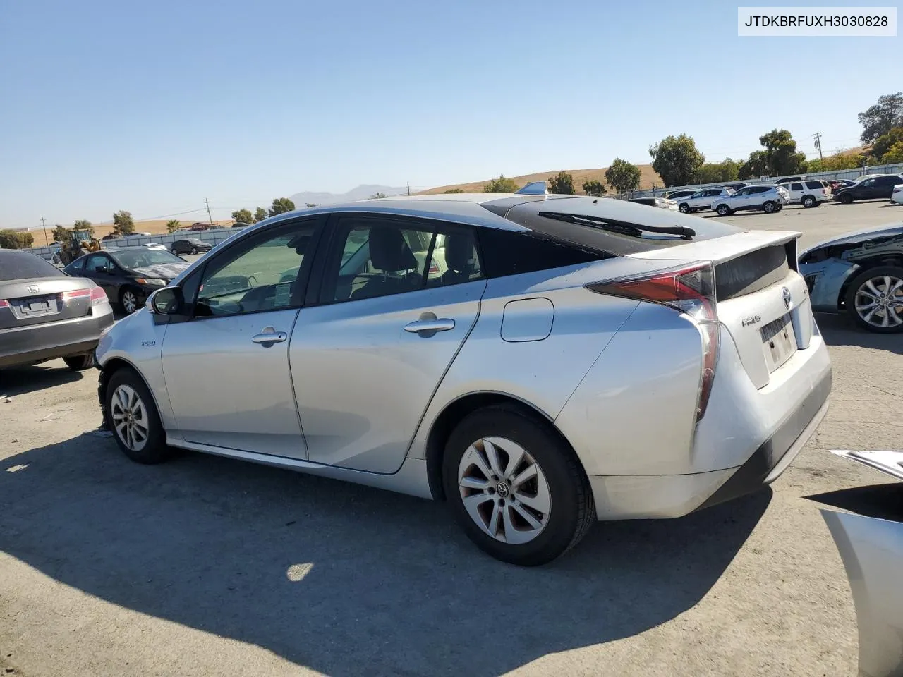 JTDKBRFUXH3030828 2017 Toyota Prius