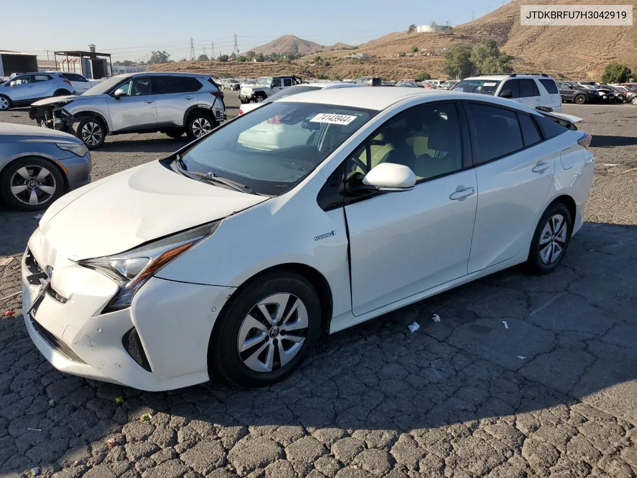 2017 Toyota Prius VIN: JTDKBRFU7H3042919 Lot: 74143944