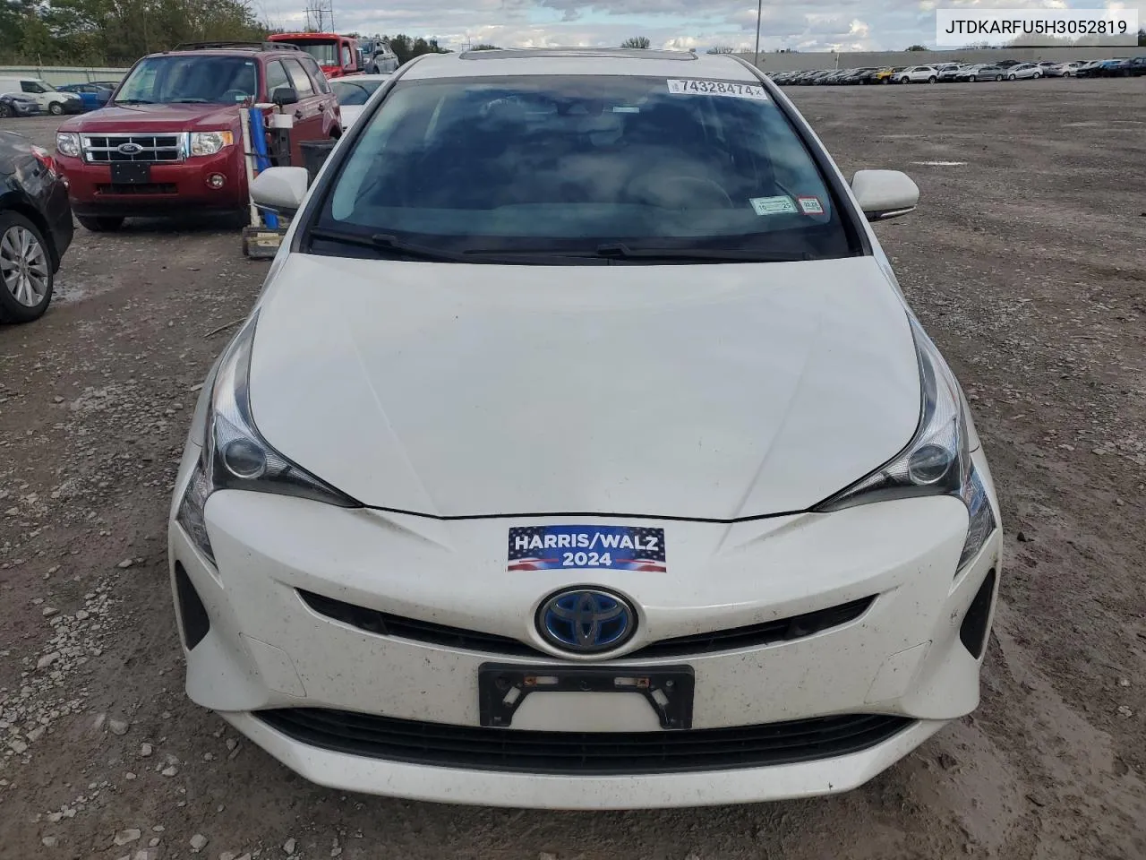 2017 Toyota Prius VIN: JTDKARFU5H3052819 Lot: 74328474