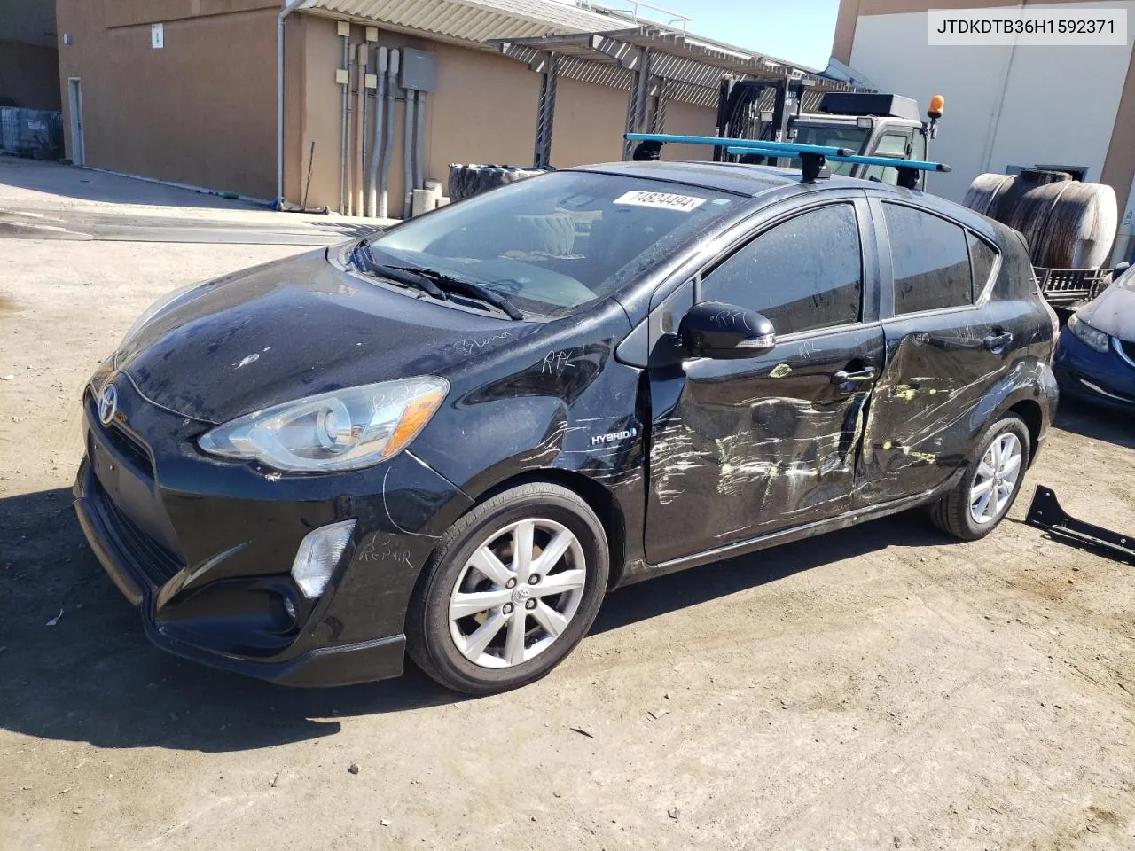 2017 Toyota Prius C VIN: JTDKDTB36H1592371 Lot: 74824494