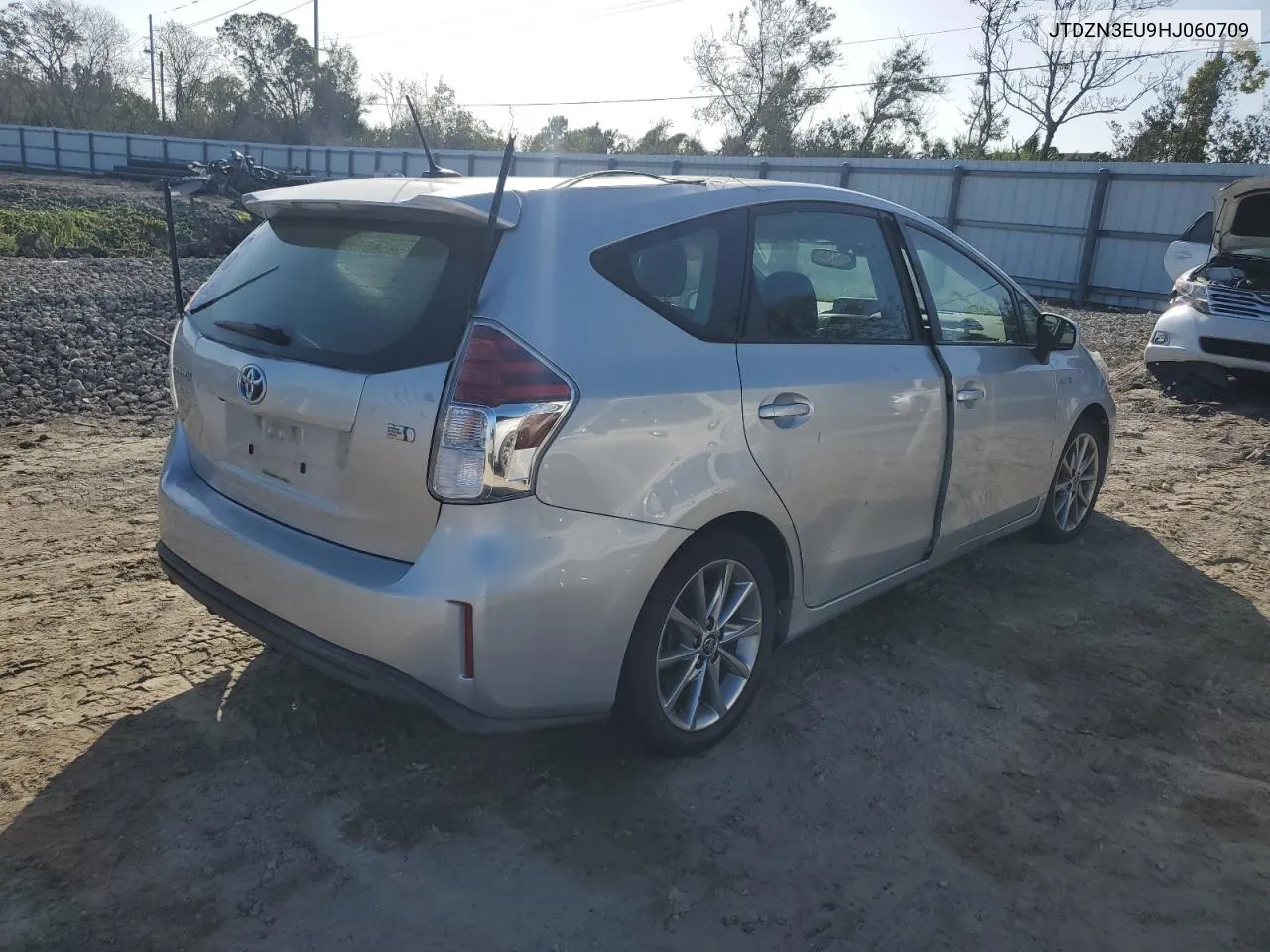 2017 Toyota Prius V VIN: JTDZN3EU9HJ060709 Lot: 77185324