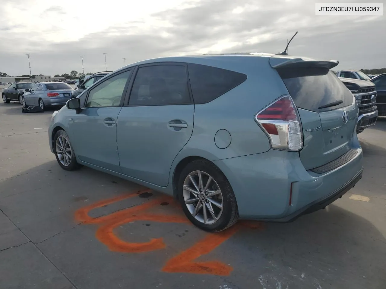 JTDZN3EU7HJ059347 2017 Toyota Prius V