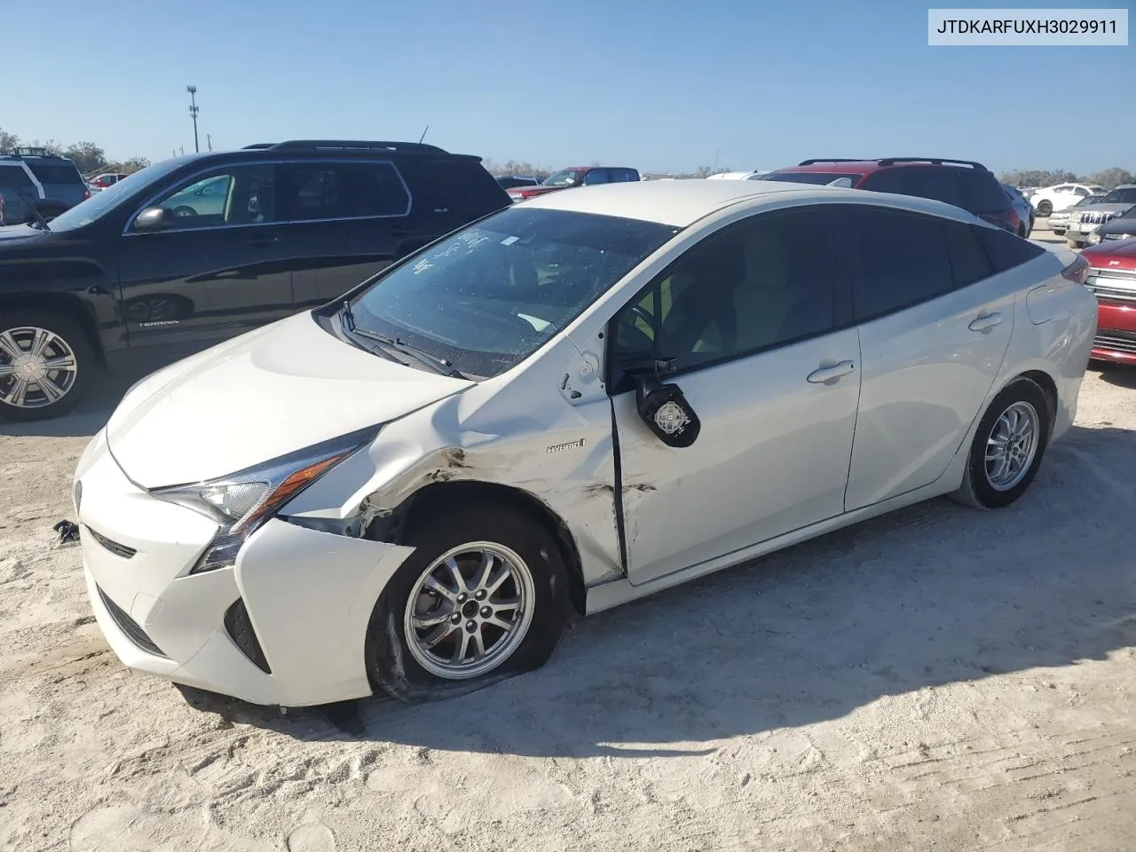 JTDKARFUXH3029911 2017 Toyota Prius