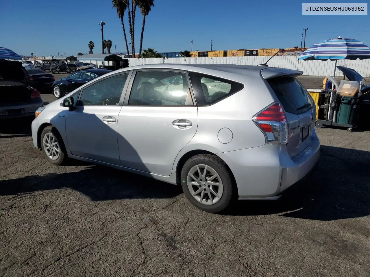 2017 Toyota Prius V VIN: JTDZN3EU3HJ063962 Lot: 79088184