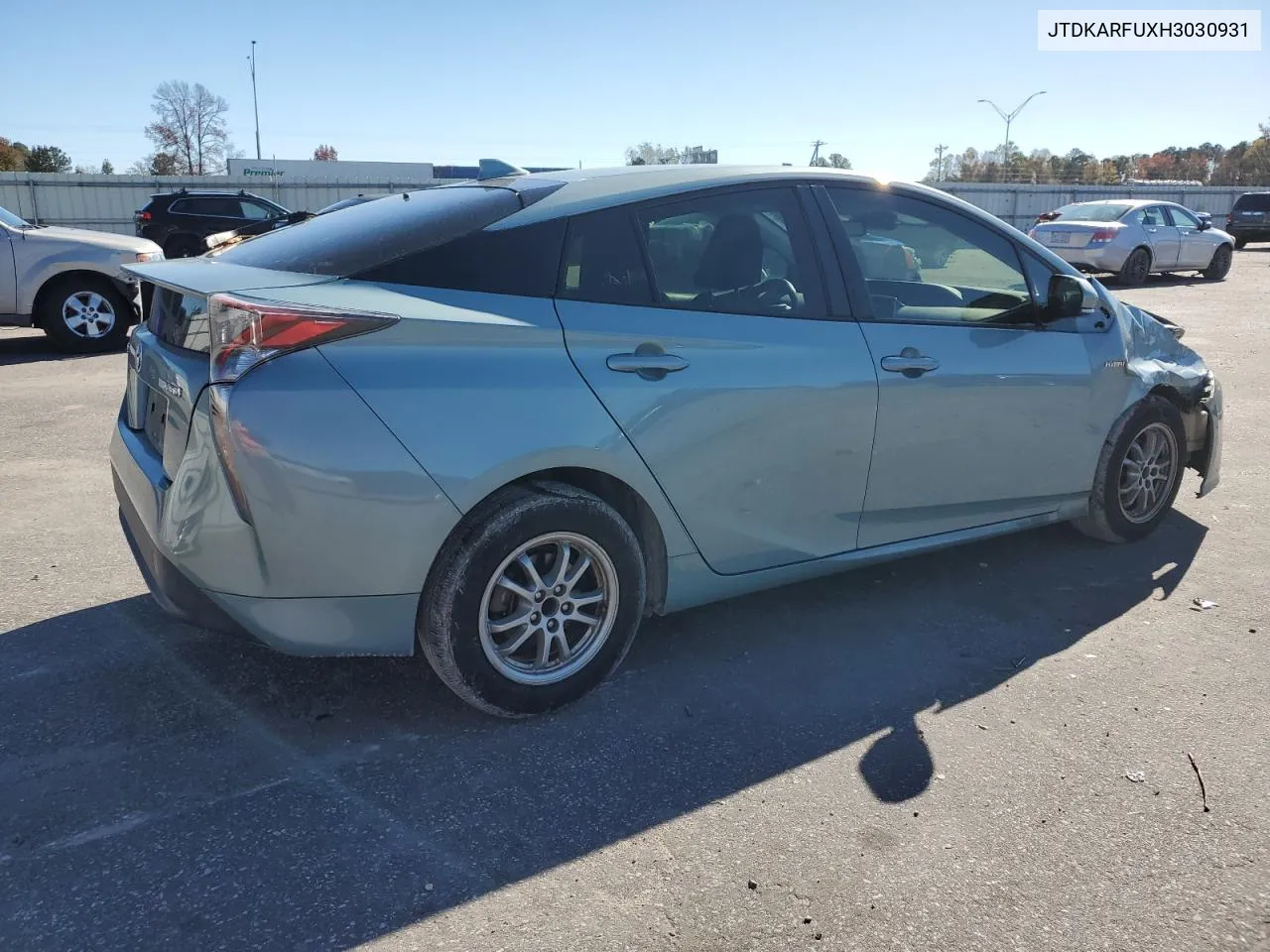 JTDKARFUXH3030931 2017 Toyota Prius