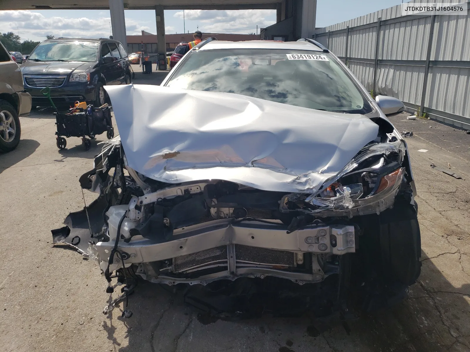 JTDKDTB31J1604576 2018 Toyota Prius C