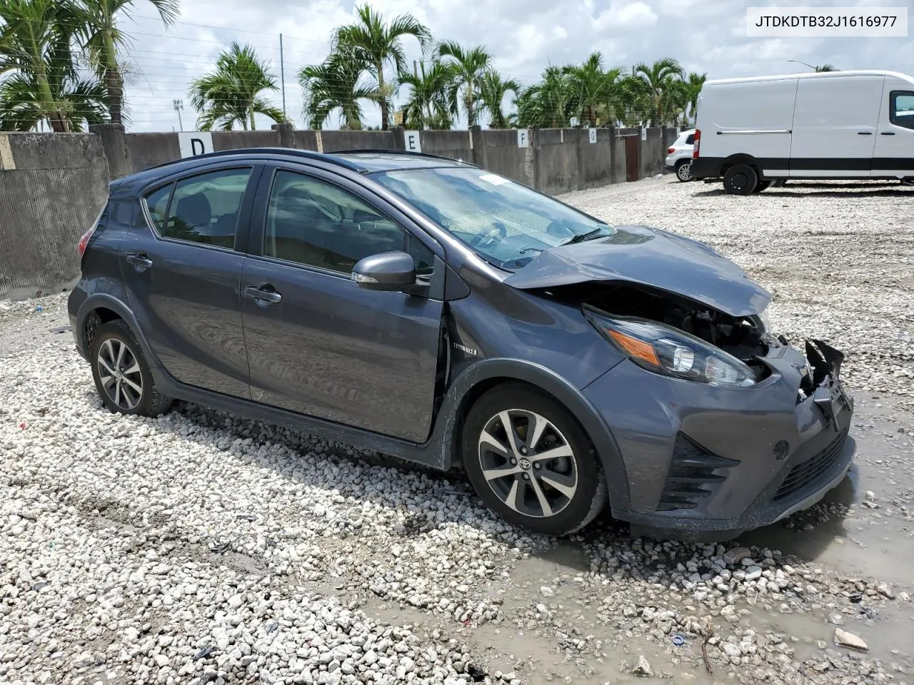 2018 Toyota Prius C VIN: JTDKDTB32J1616977 Lot: 63781974