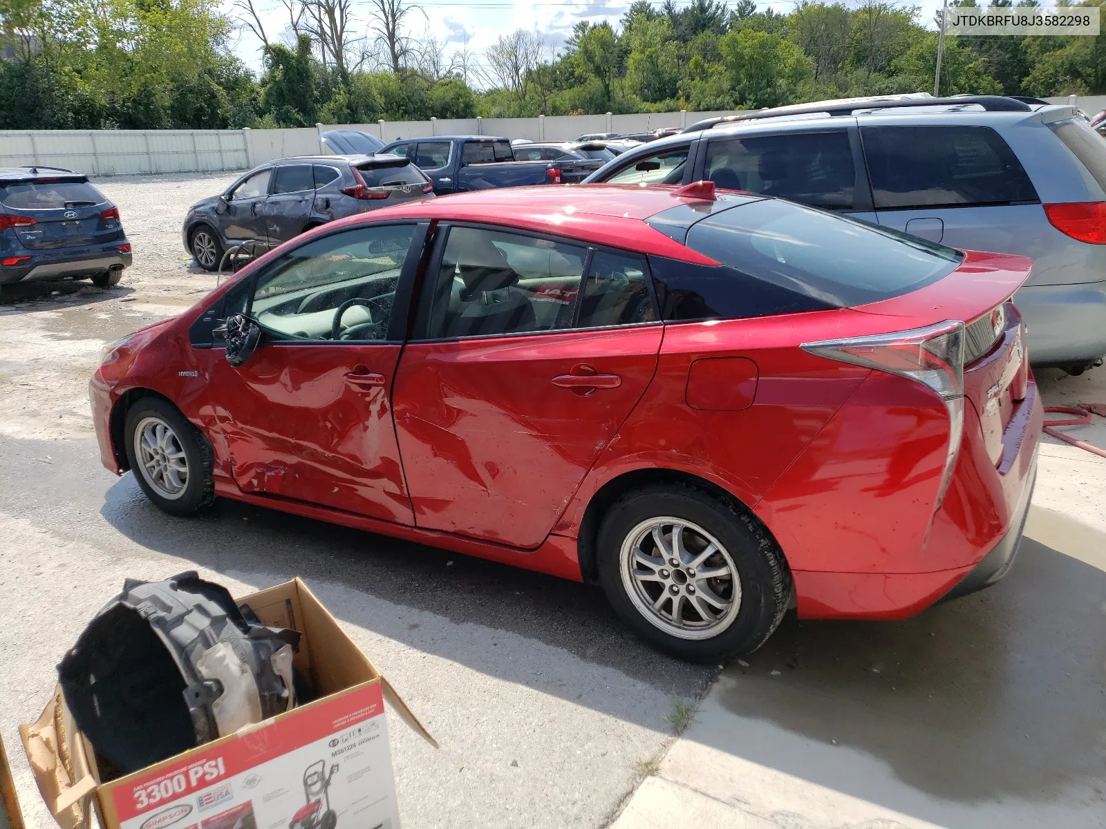 JTDKBRFU8J3582298 2018 Toyota Prius