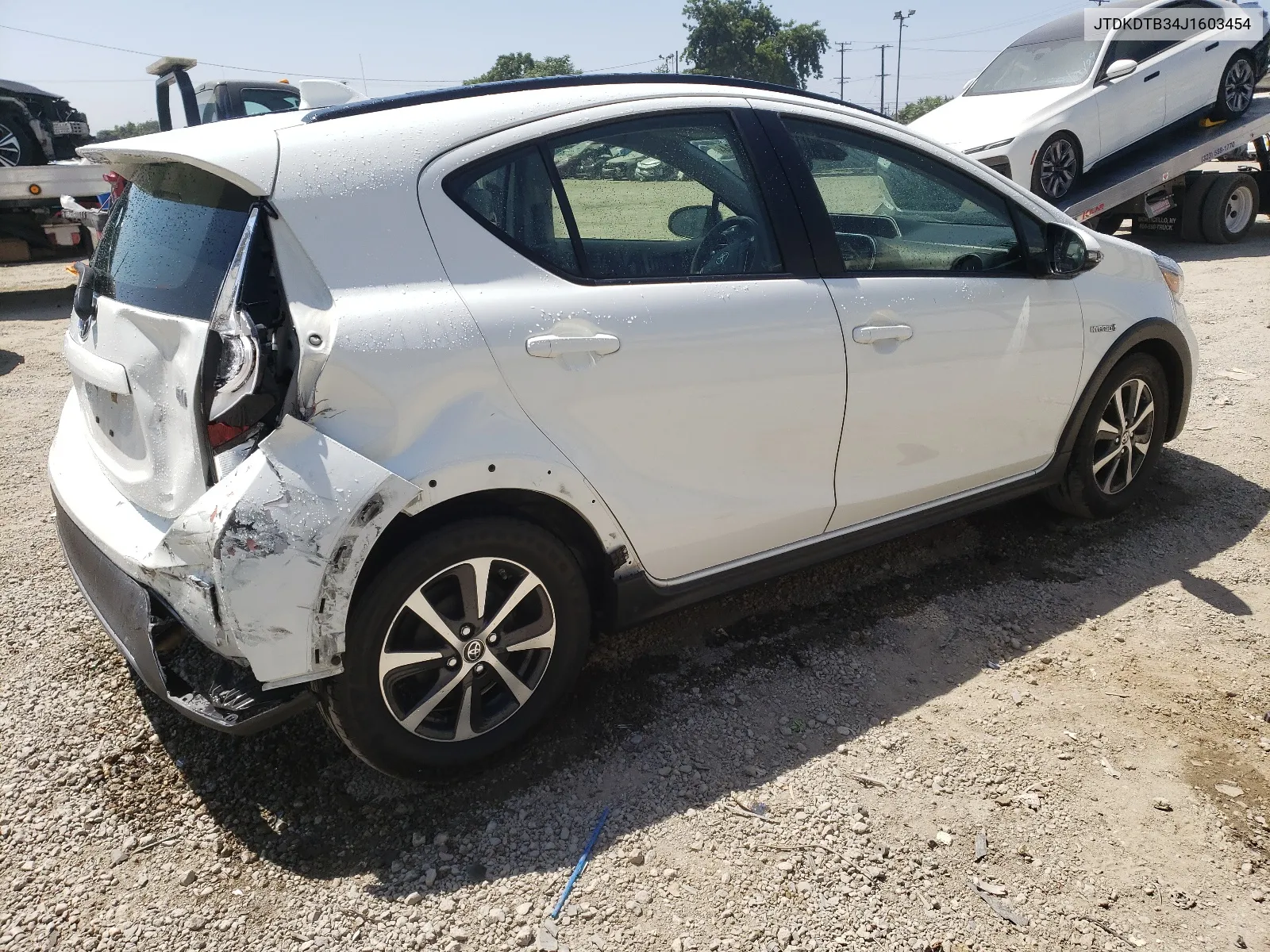 JTDKDTB34J1603454 2018 Toyota Prius C