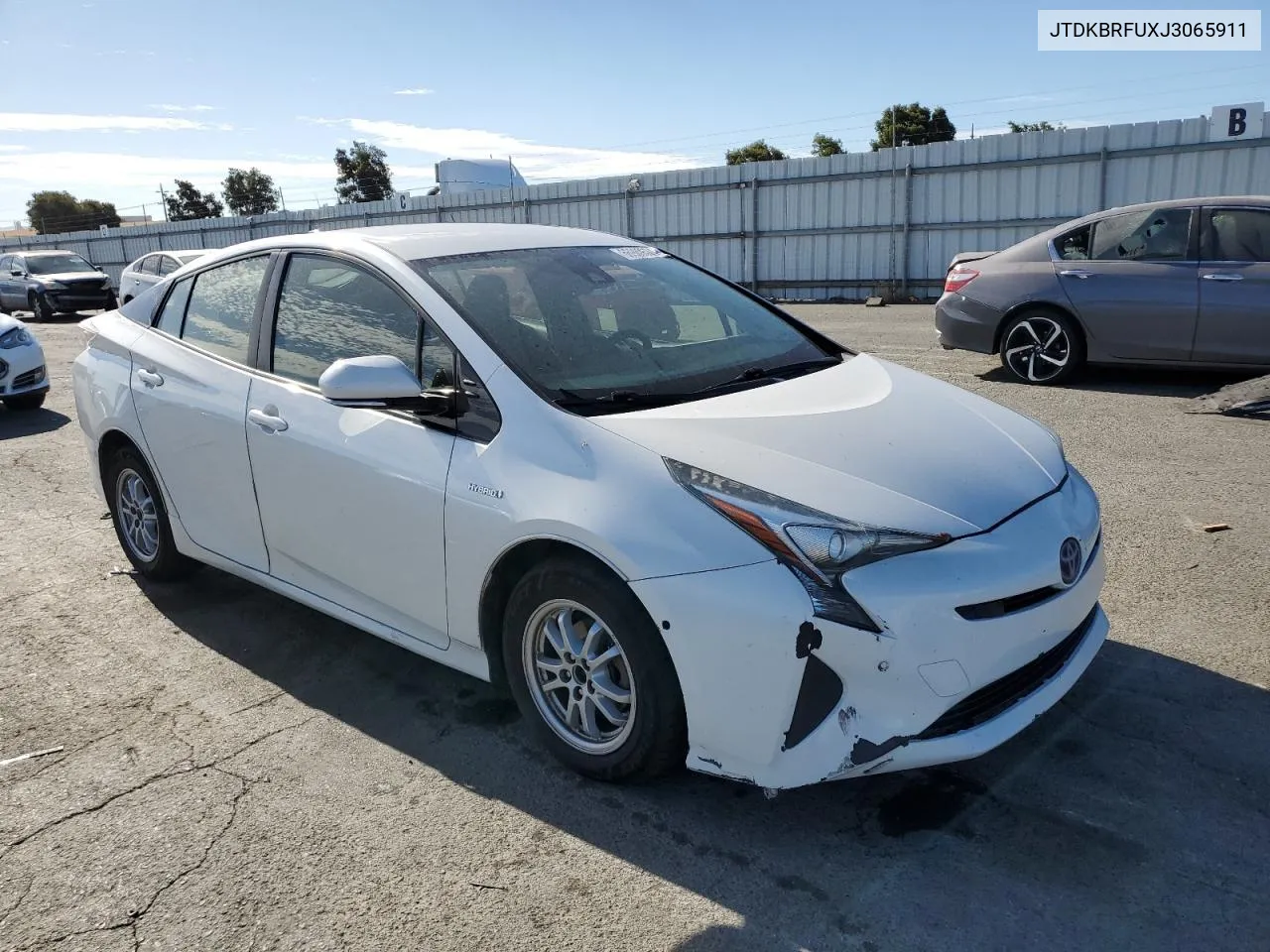 2018 Toyota Prius VIN: JTDKBRFUXJ3065911 Lot: 66989504