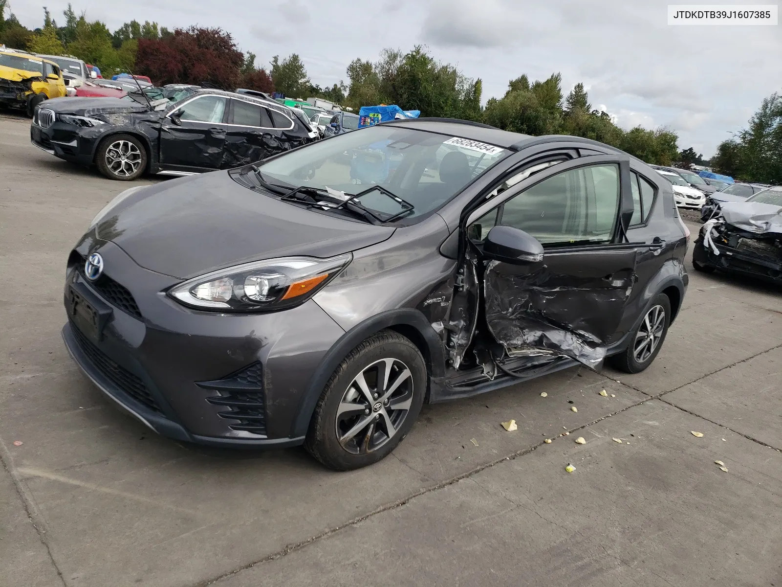 2018 Toyota Prius C VIN: JTDKDTB39J1607385 Lot: 68283454