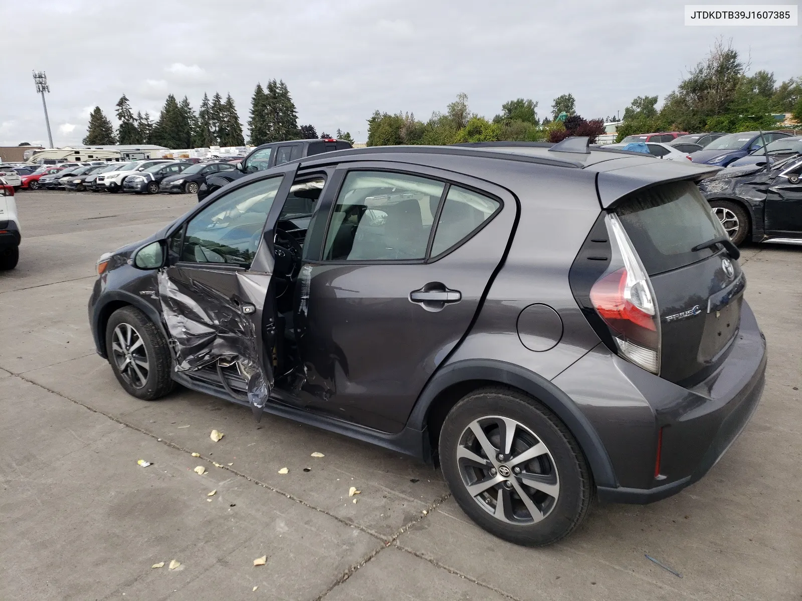 2018 Toyota Prius C VIN: JTDKDTB39J1607385 Lot: 68283454