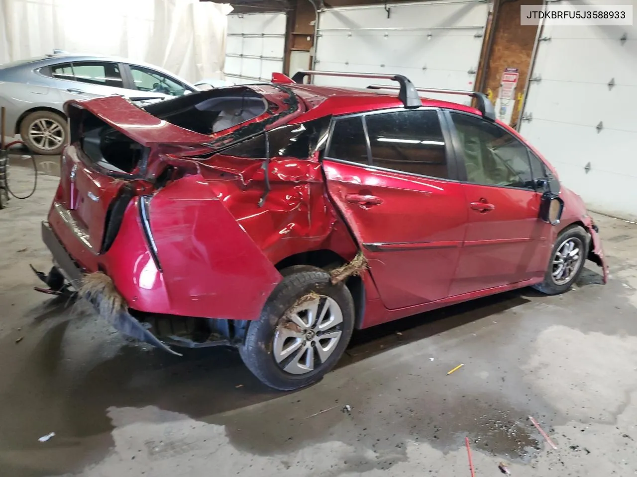 2018 Toyota Prius VIN: JTDKBRFU5J3588933 Lot: 68872634