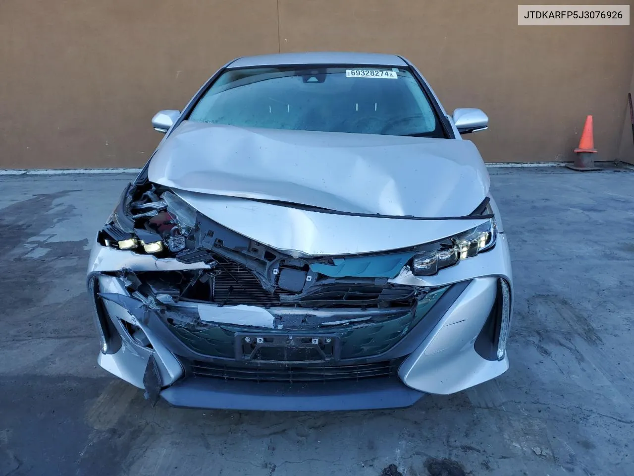 JTDKARFP5J3076926 2018 Toyota Prius Prime