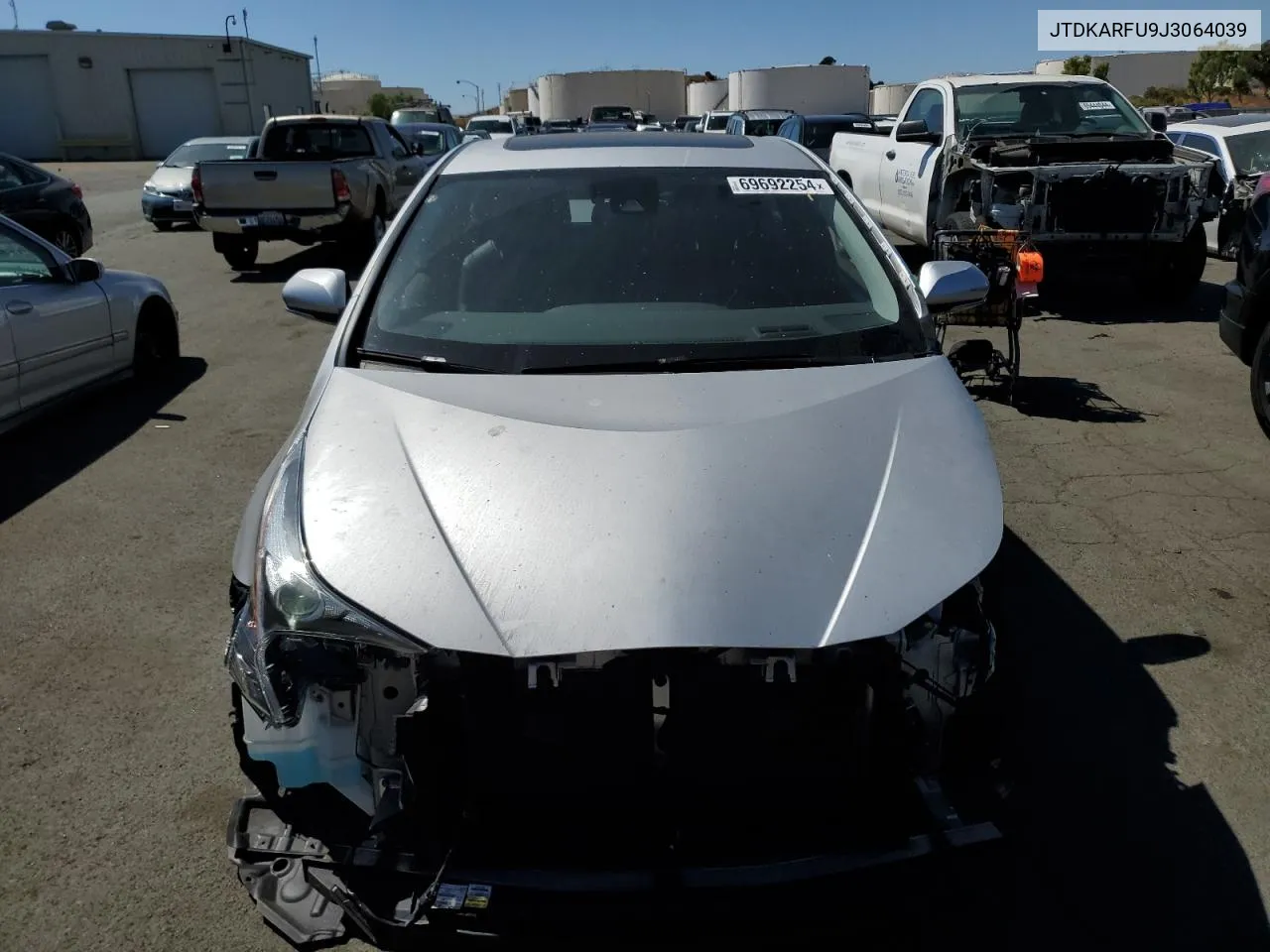 JTDKARFU9J3064039 2018 Toyota Prius