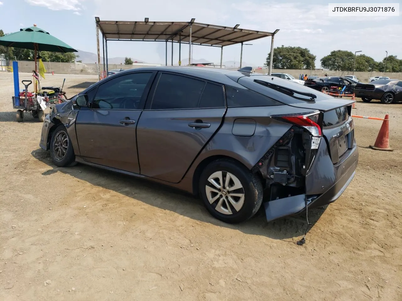 2018 Toyota Prius VIN: JTDKBRFU9J3071876 Lot: 70473874