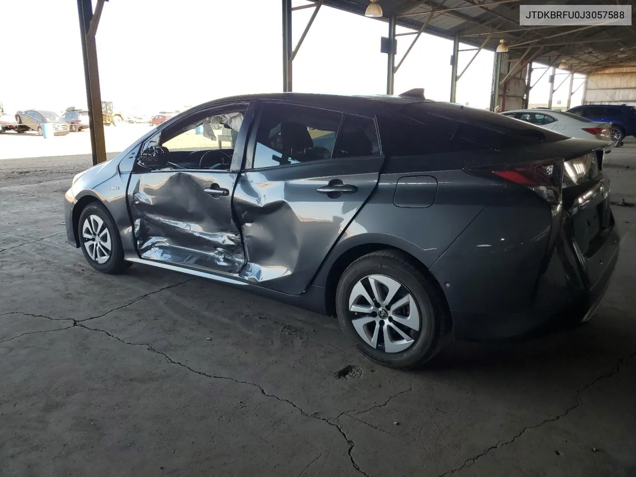 2018 Toyota Prius VIN: JTDKBRFU0J3057588 Lot: 70863084