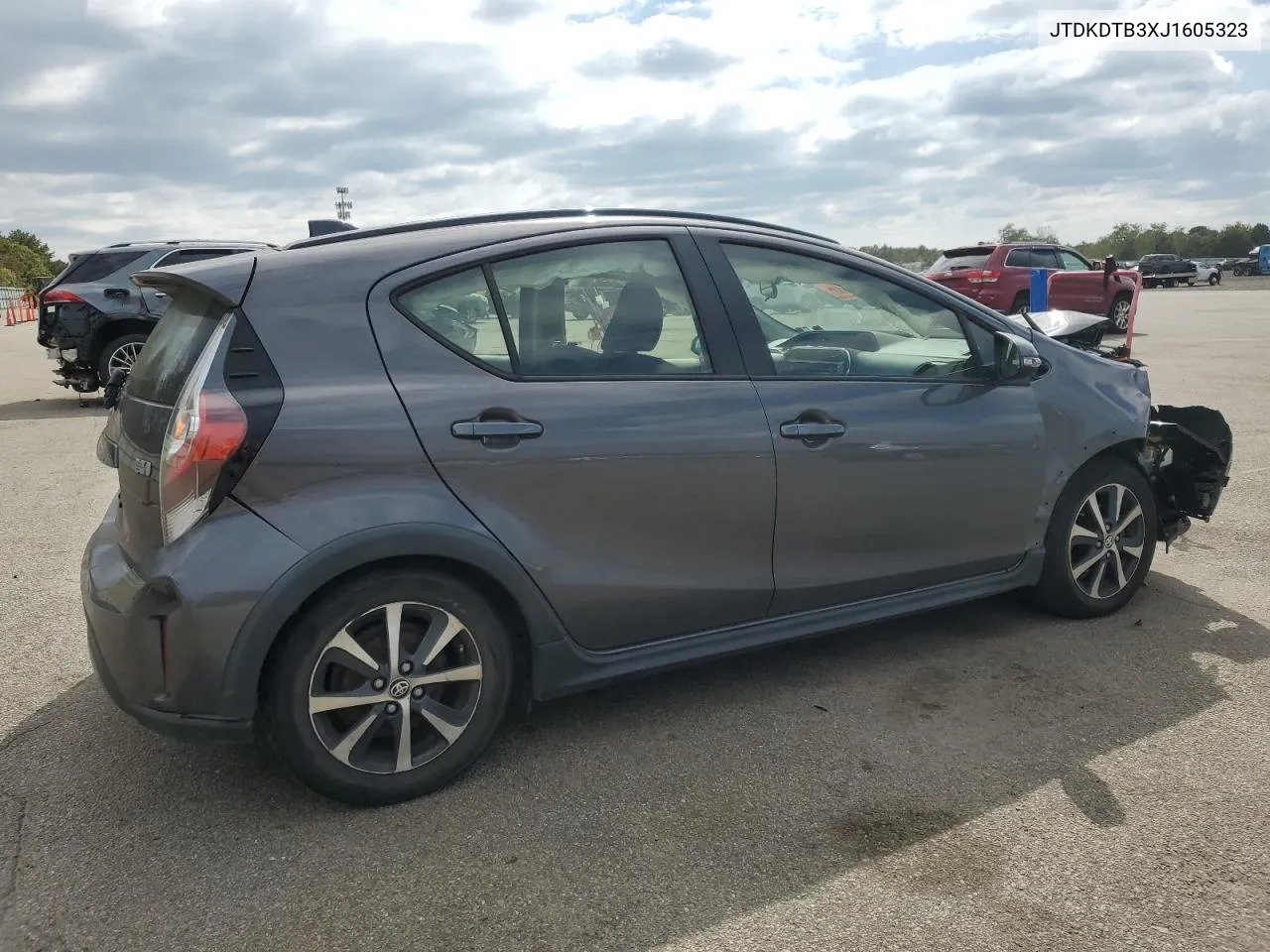 JTDKDTB3XJ1605323 2018 Toyota Prius C