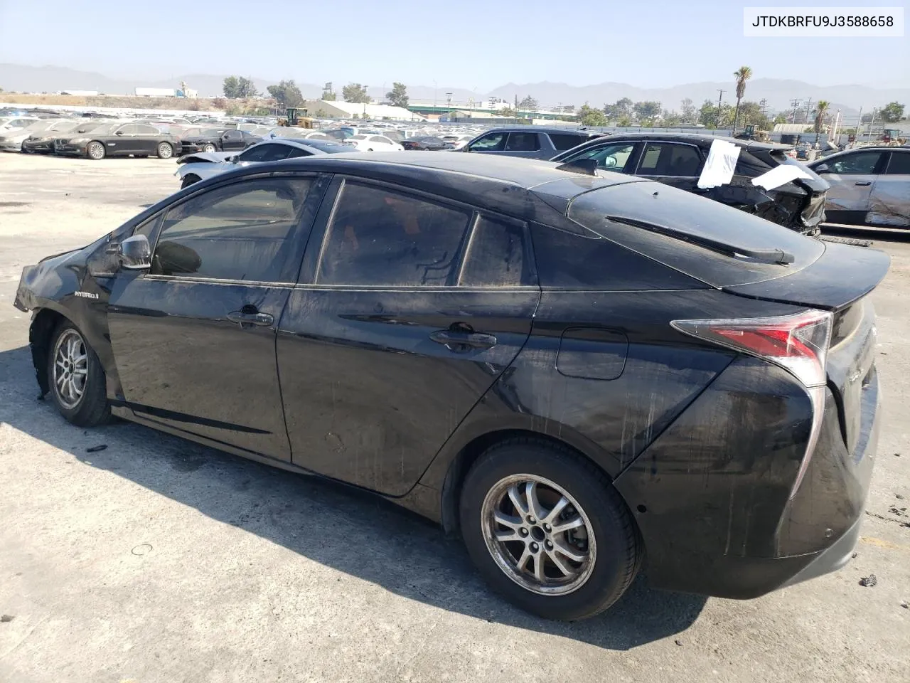 JTDKBRFU9J3588658 2018 Toyota Prius