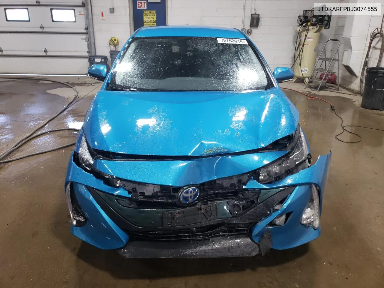 2018 Toyota Prius Prime VIN: JTDKARFP8J3074555 Lot: 76763014