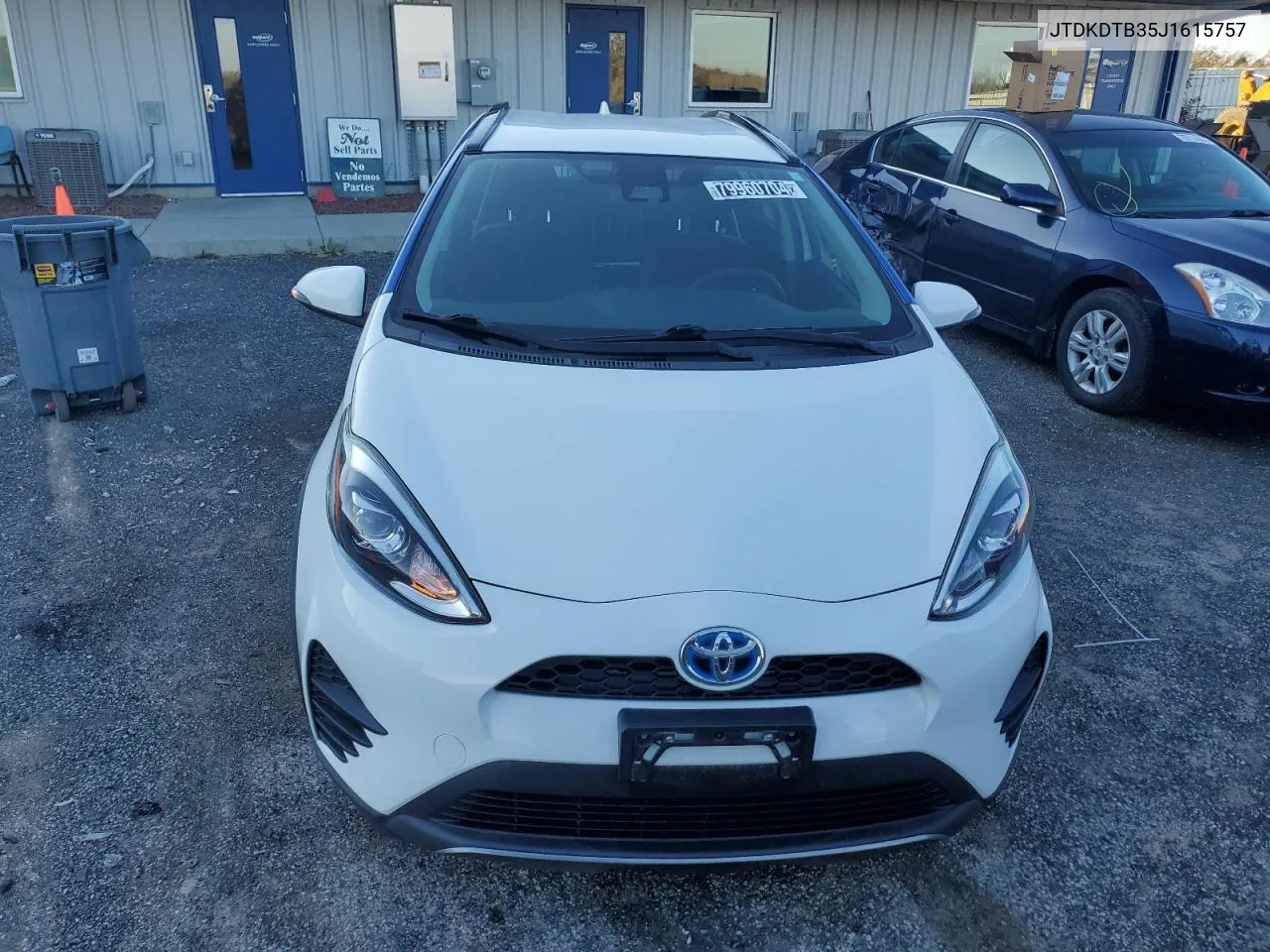 2018 Toyota Prius C VIN: JTDKDTB35J1615757 Lot: 79960704