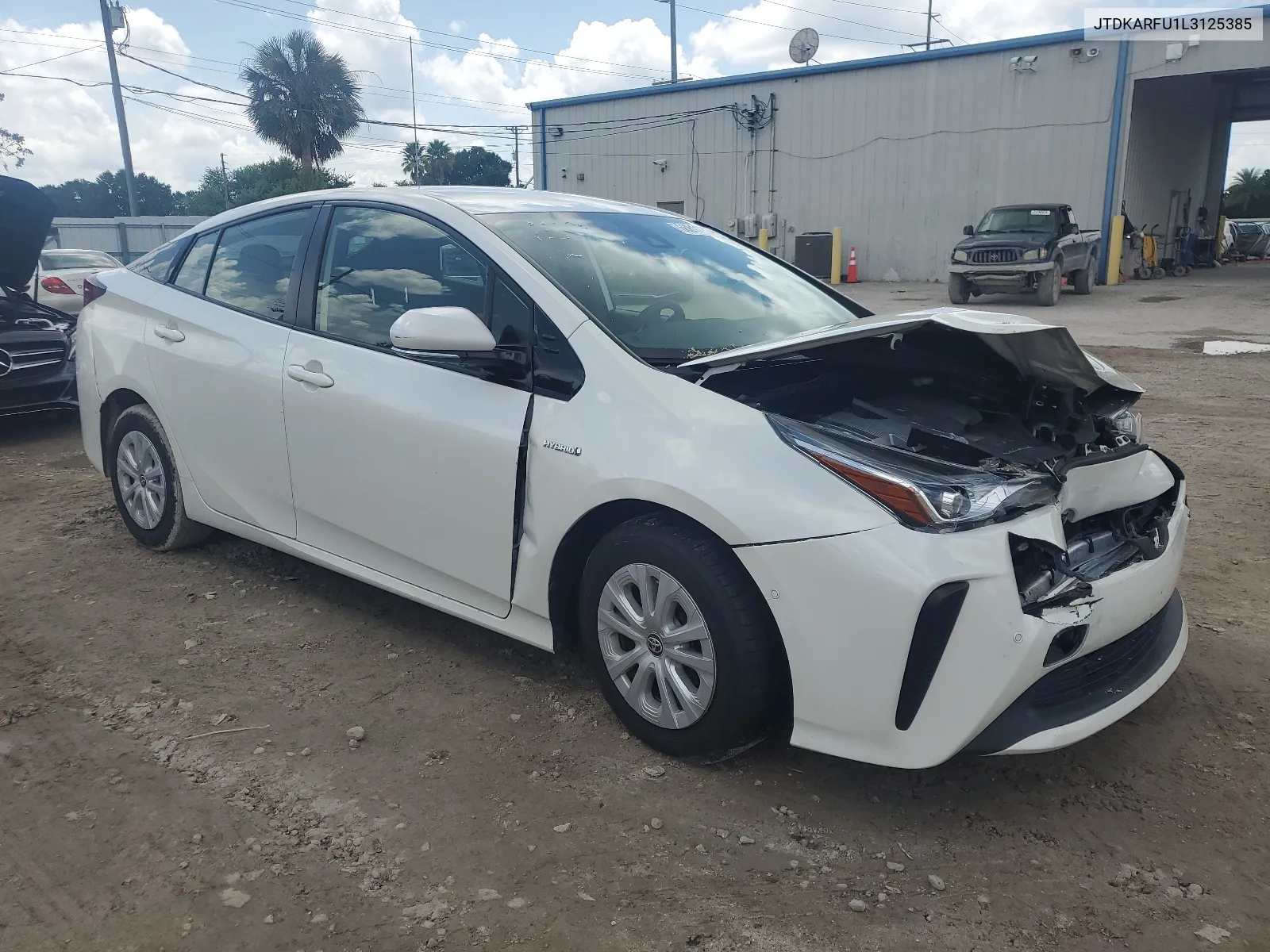 JTDKARFU1L3125385 2020 Toyota Prius L