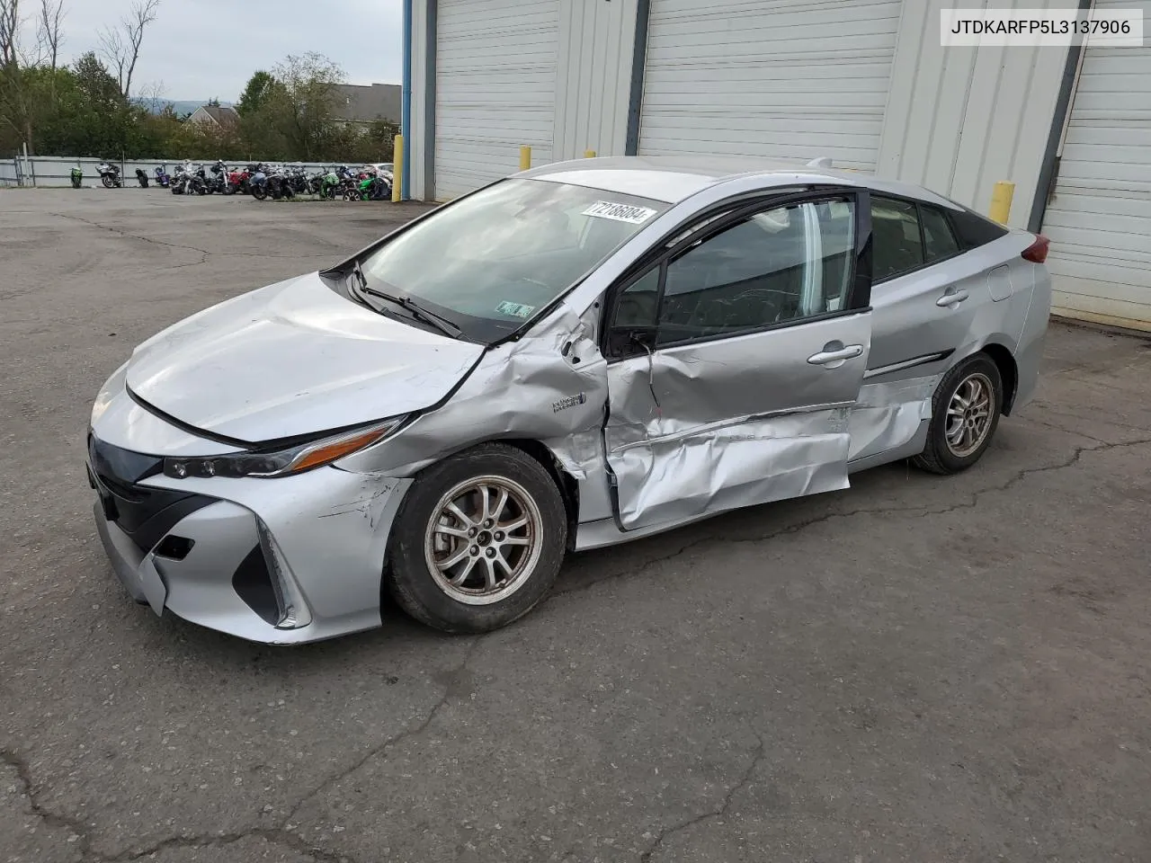 JTDKARFP5L3137906 2020 Toyota Prius Prime Le