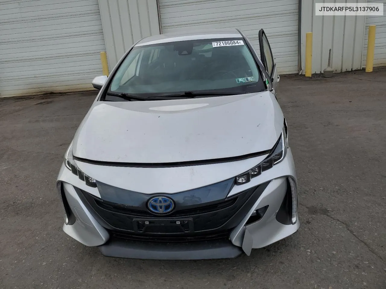 JTDKARFP5L3137906 2020 Toyota Prius Prime Le