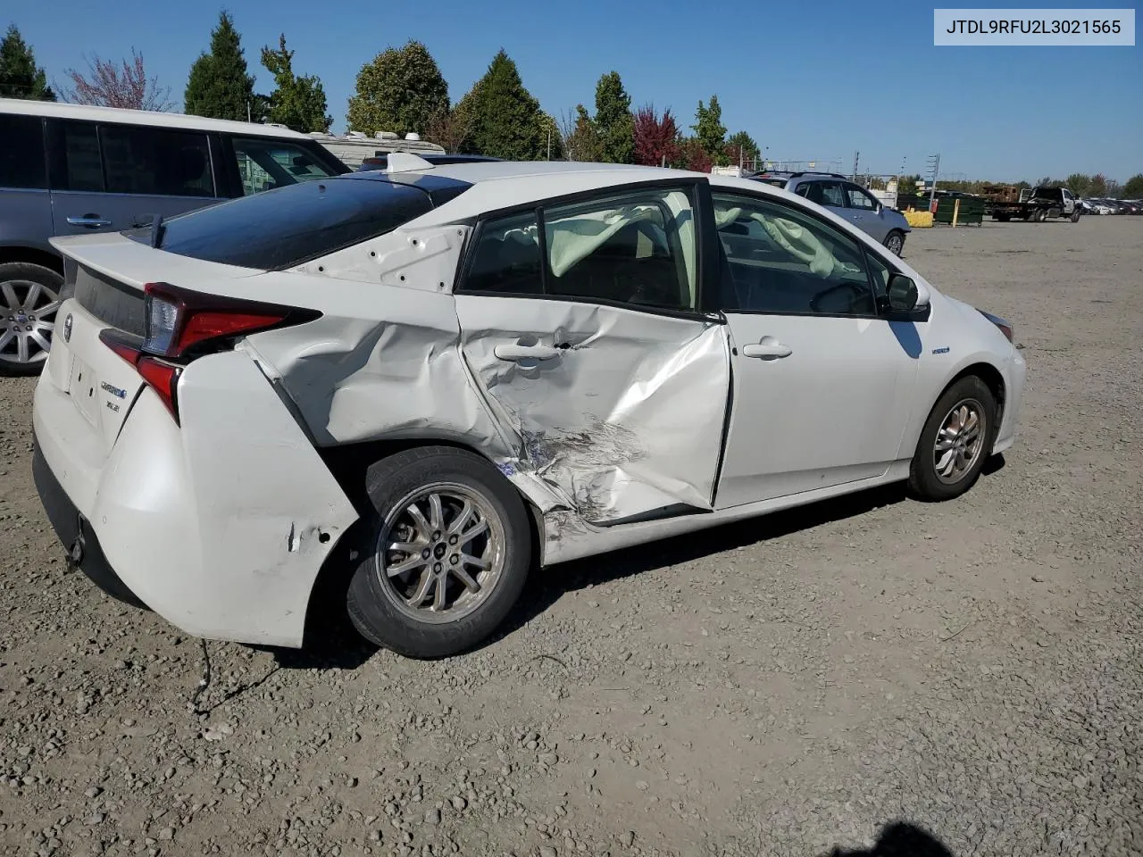 JTDL9RFU2L3021565 2020 Toyota Prius Le