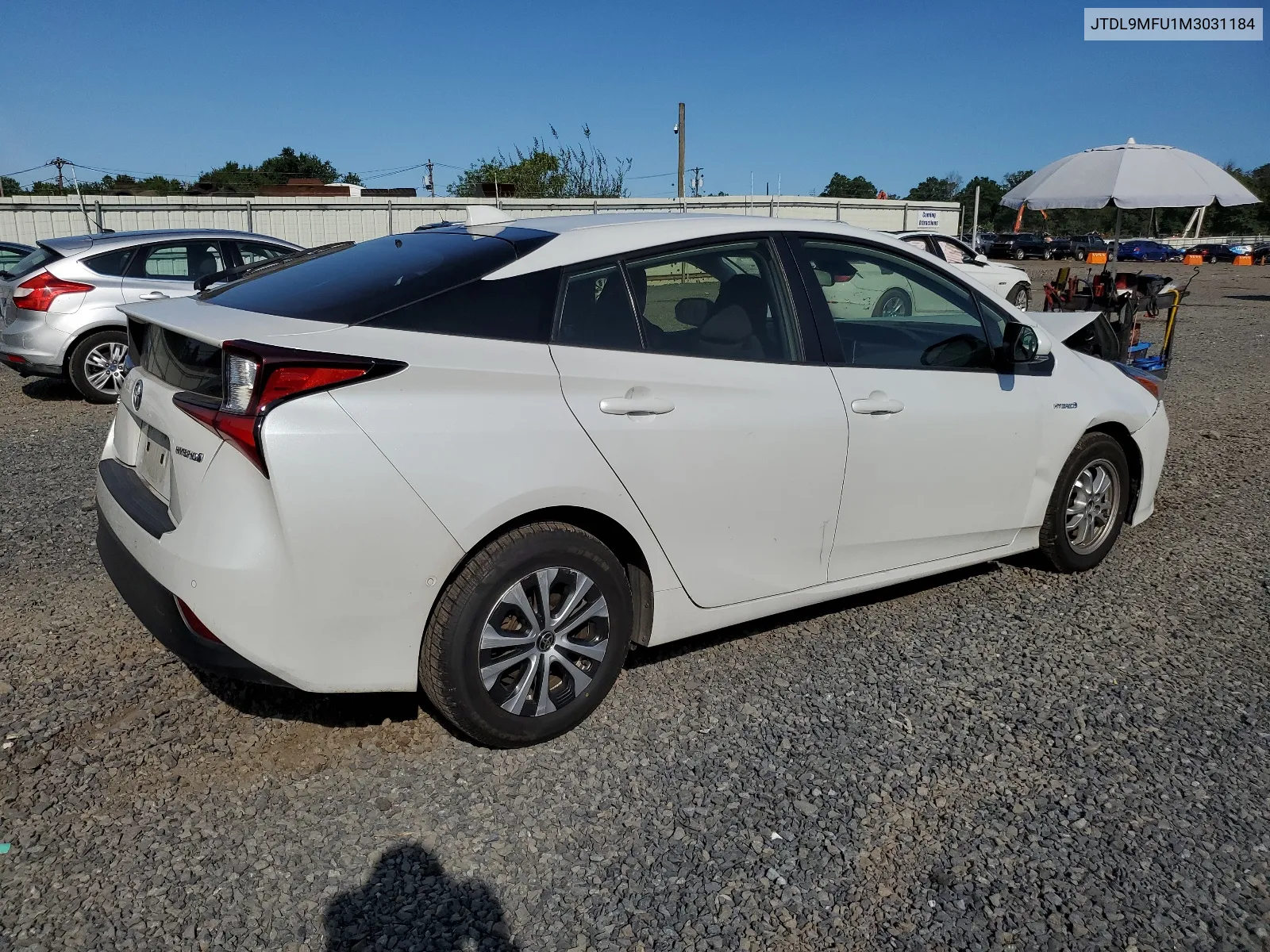 2021 Toyota Prius Le VIN: JTDL9MFU1M3031184 Lot: 64501204