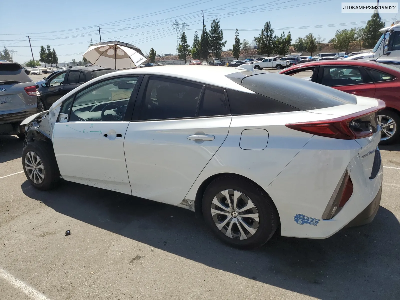 2021 Toyota Prius Prime Le VIN: JTDKAMFP3M3196022 Lot: 67717764