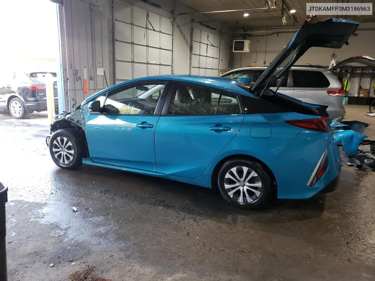 JTDKAMFP3M3186963 2021 Toyota Prius Prime Le