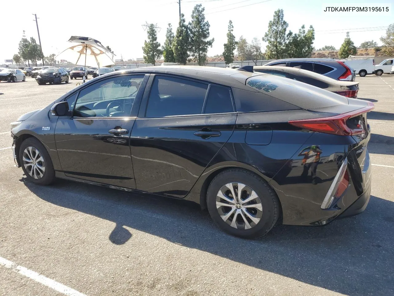 JTDKAMFP3M3195615 2021 Toyota Prius Prime Le