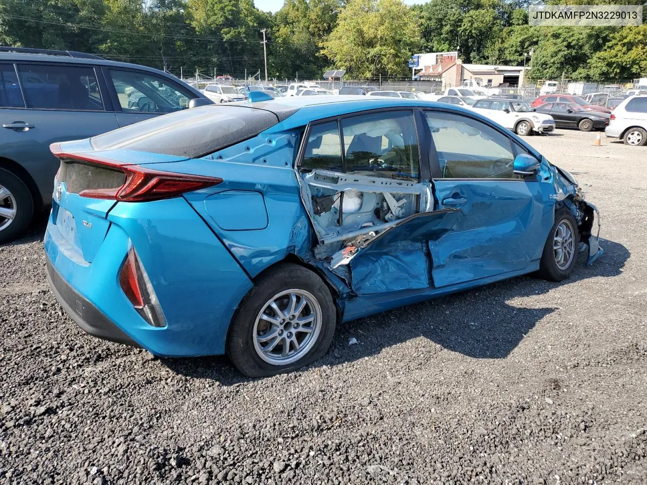 2022 Toyota Prius Prime Le VIN: JTDKAMFP2N3229013 Lot: 70959394