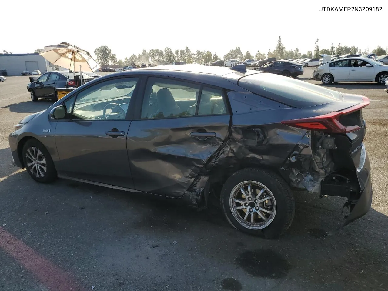 JTDKAMFP2N3209182 2022 Toyota Prius Prime Le