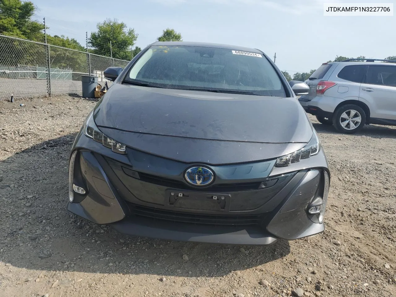 2022 Toyota Prius Prime Le VIN: JTDKAMFP1N3227706 Lot: 72974264