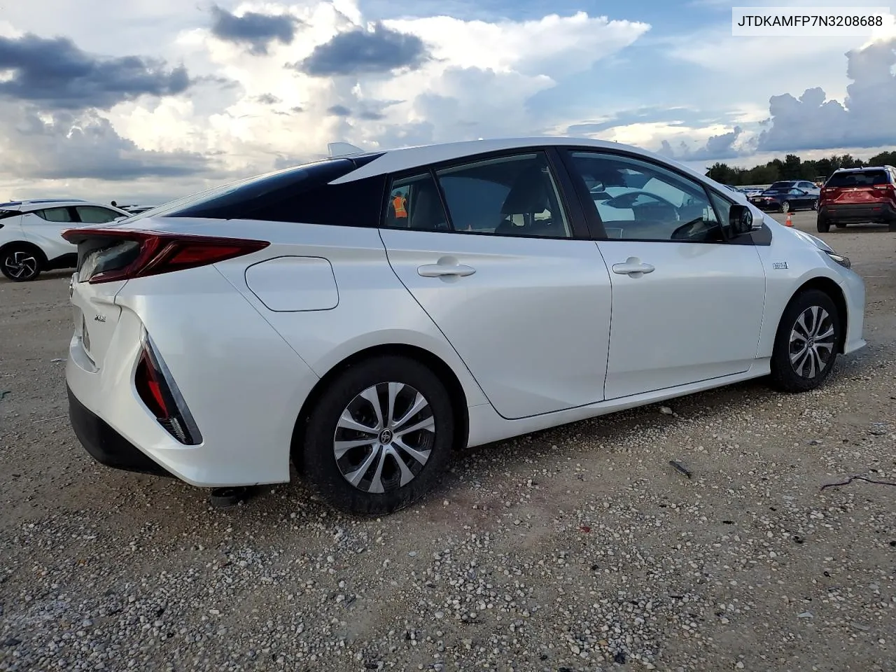 2022 Toyota Prius Prime Le VIN: JTDKAMFP7N3208688 Lot: 73981054