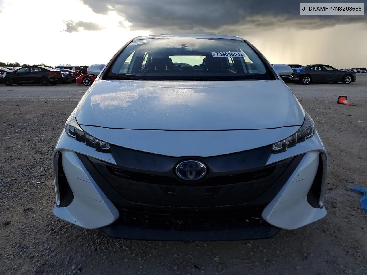 2022 Toyota Prius Prime Le VIN: JTDKAMFP7N3208688 Lot: 73981054