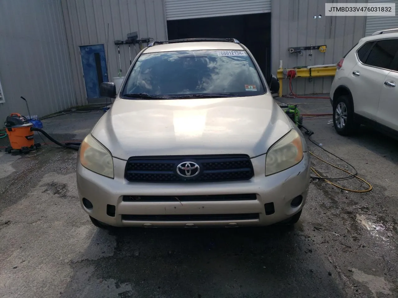 2007 Toyota Rav4 VIN: JTMBD33V476031832 Lot: 68012134