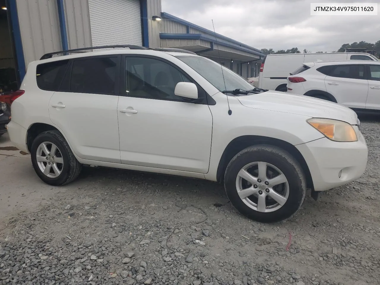 2007 Toyota Rav4 Limited VIN: JTMZK34V975011620 Lot: 69965464