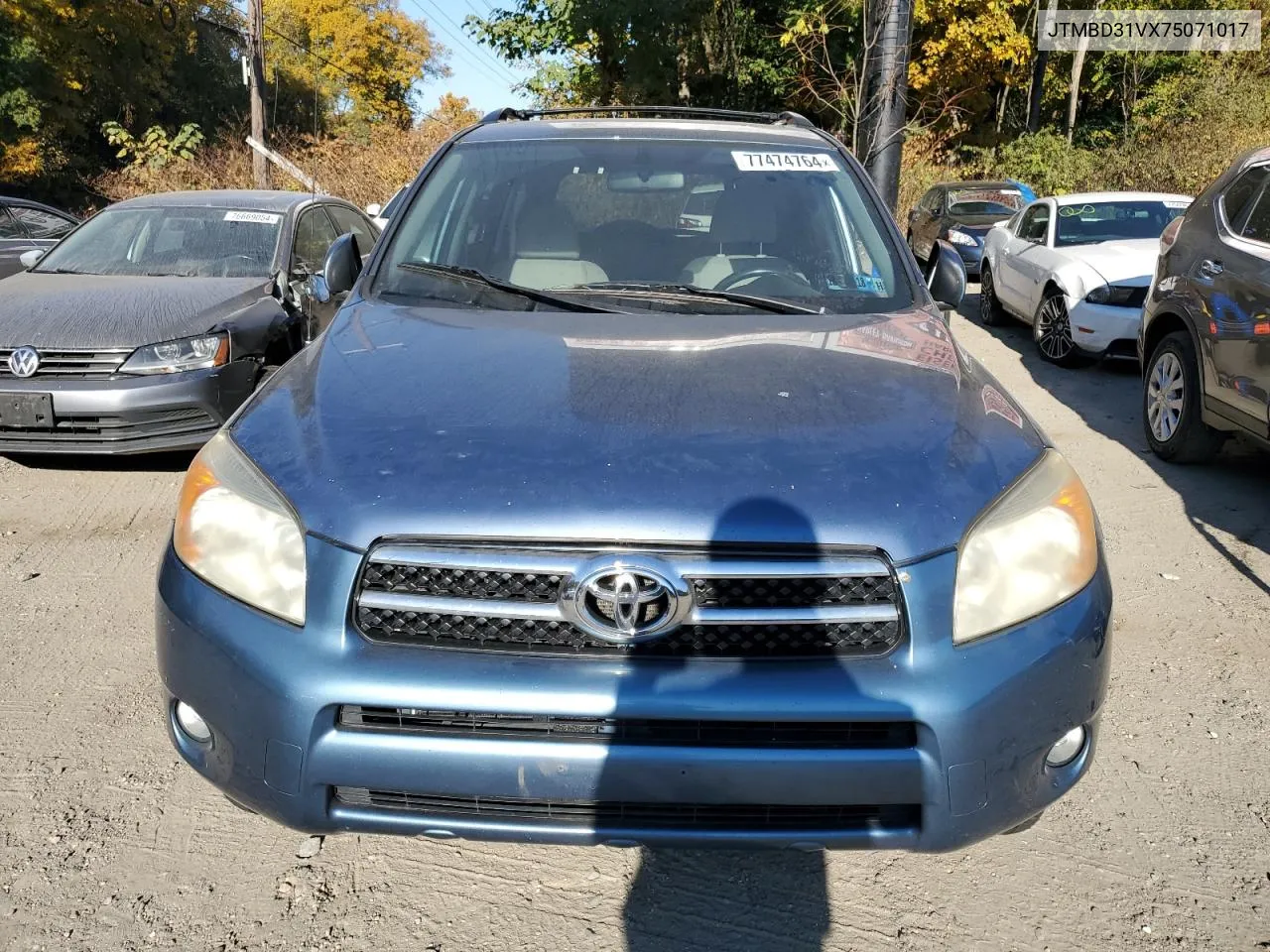 JTMBD31VX75071017 2007 Toyota Rav4 Limited