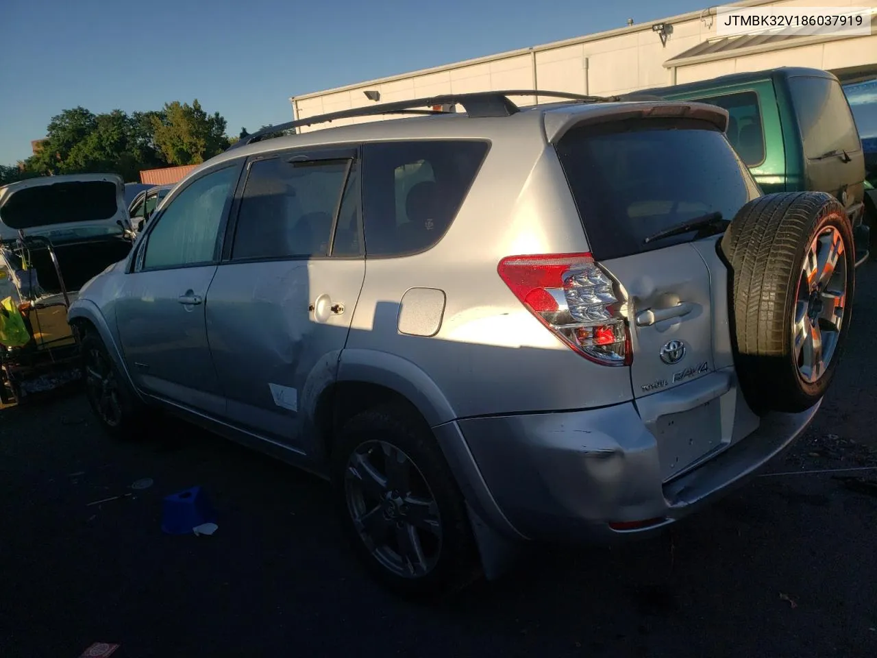 2008 Toyota Rav4 Sport VIN: JTMBK32V186037919 Lot: 70386134