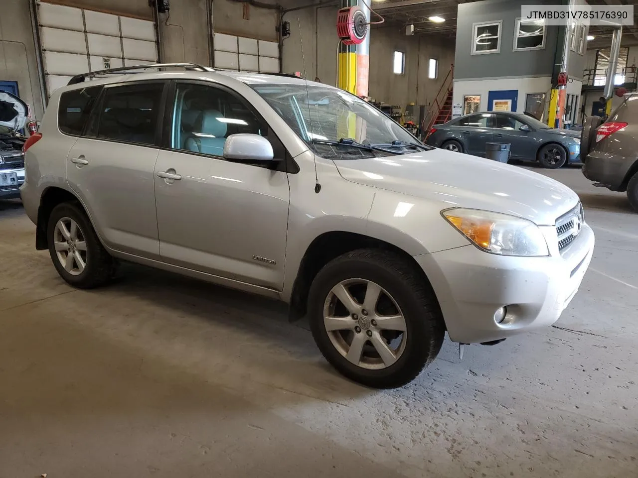 2008 Toyota Rav4 Limited VIN: JTMBD31V785176390 Lot: 76783494