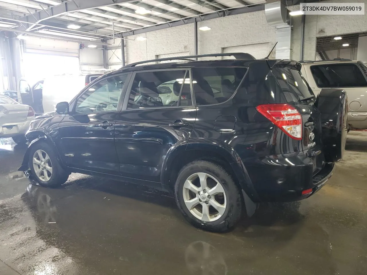 2T3DK4DV7BW059019 2011 Toyota Rav4 Limited