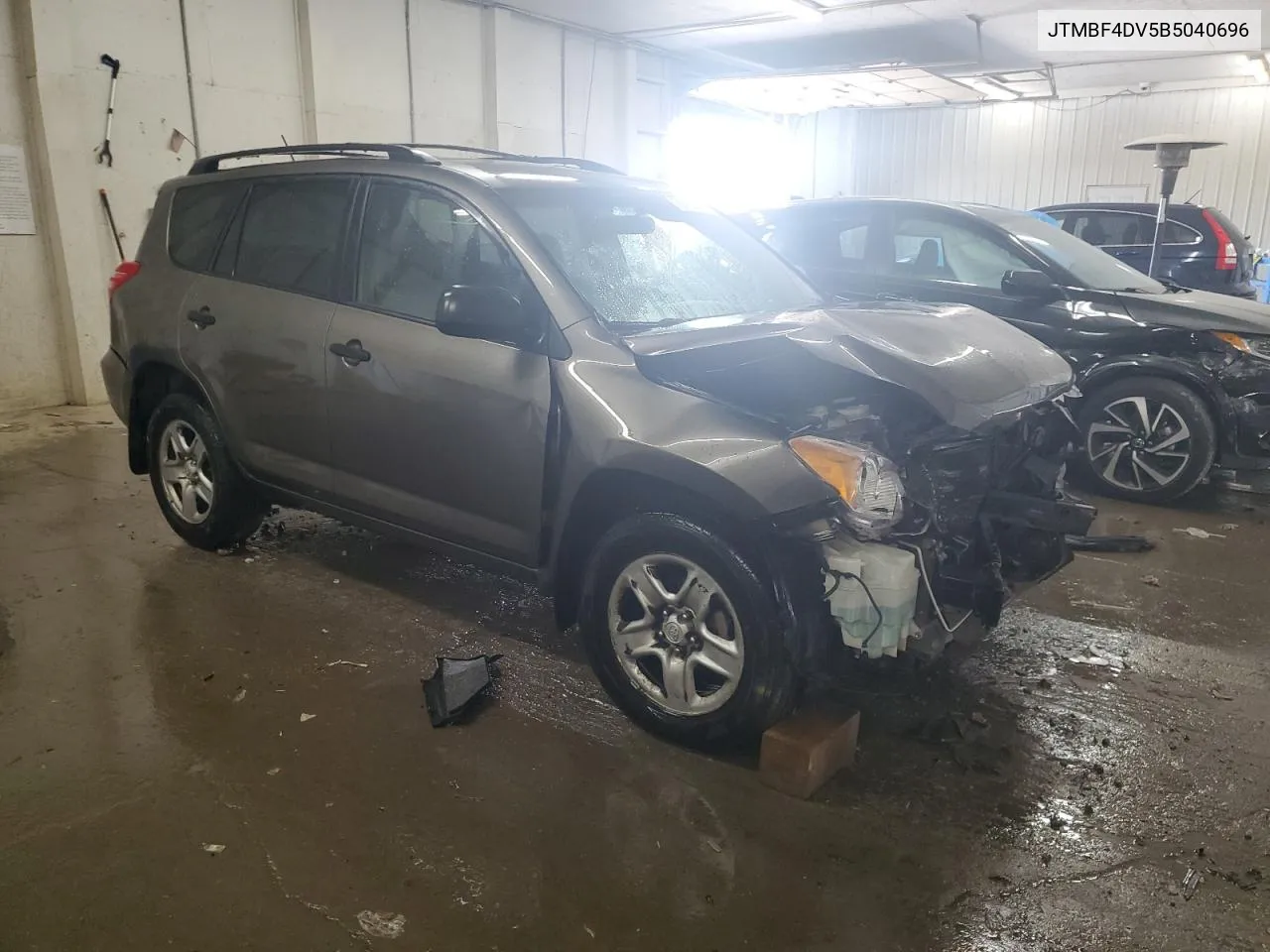 JTMBF4DV5B5040696 2011 Toyota Rav4