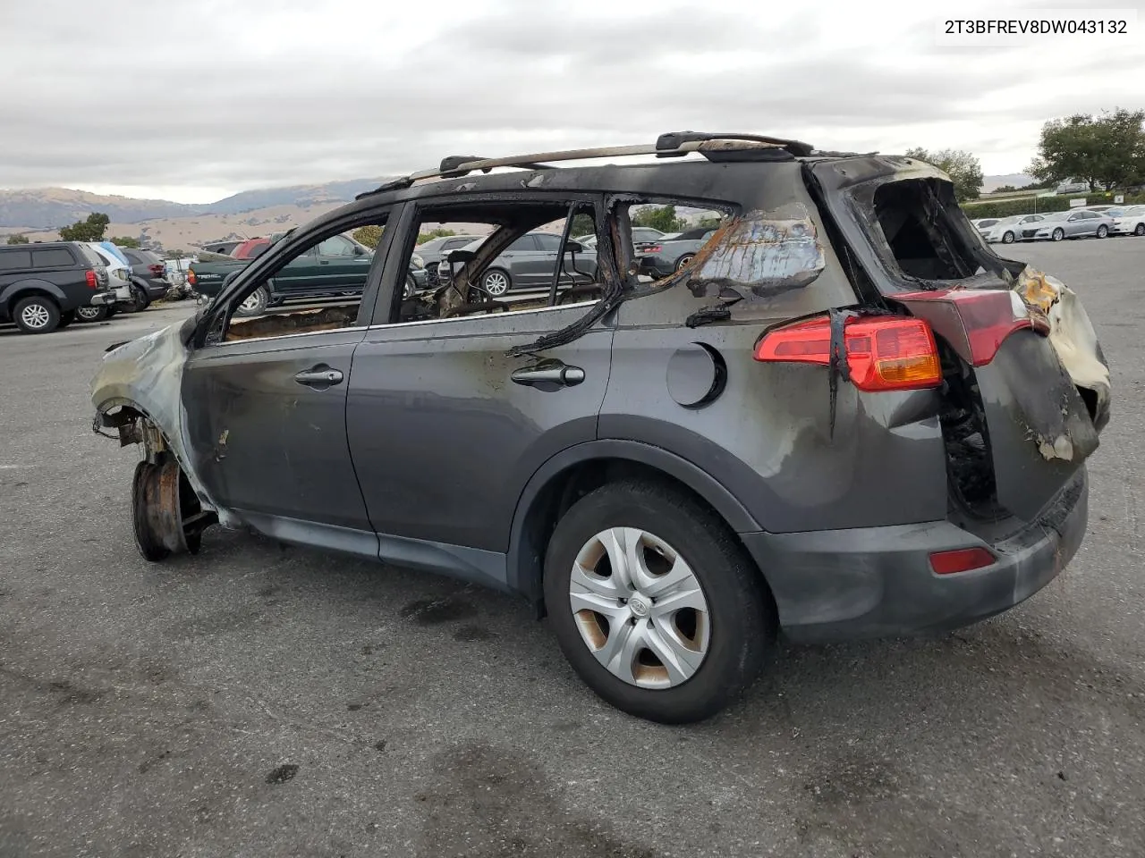 2T3BFREV8DW043132 2013 Toyota Rav4 Le