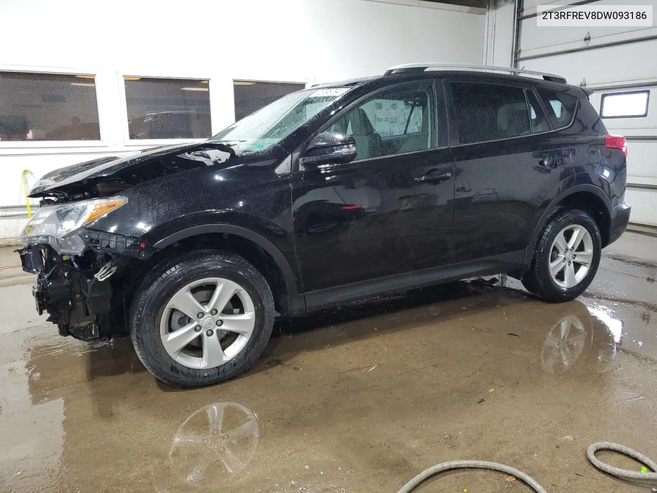 2T3RFREV8DW093186 2013 Toyota Rav4 Xle