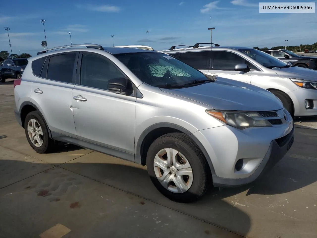 2013 Toyota Rav4 Le VIN: JTMZFREV9D5009366 Lot: 73873524